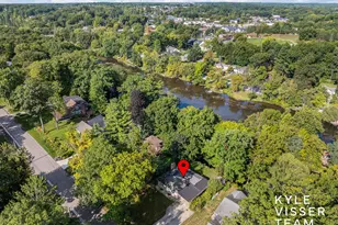 2757 Cascade Springs Dr SE, Grand Rapids, MI 49546 - Photo 43