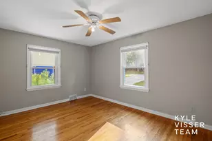 2757 Cascade Springs Dr SE, Grand Rapids, MI 49546 - Photo 13