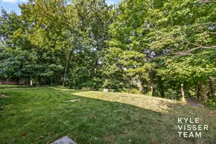 2757 Cascade Springs Dr SE, Grand Rapids, MI 49546 - Photo 25