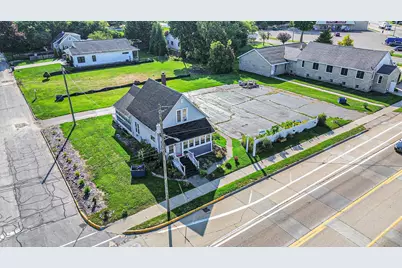 555 Broadway Street, South Haven, MI 49090 - Photo 1