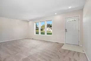 52199 Nancy Ln, Three Rivers, MI 49093 - Photo 5