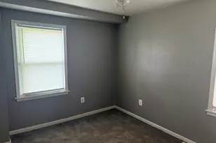 20847 Hollywood St, Harper Woods, MI 48225 - Photo 15