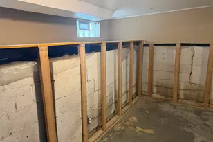 20847 Hollywood St, Harper Woods, MI 48225 - Photo 17