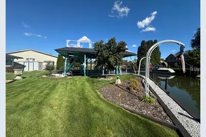 38176 Villa Mar Street, Harrison Township, MI 48045 - Photo 7