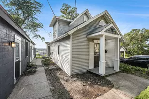 729 Fairview Ave NE, Grand Rapids, MI 49503 - Photo 3