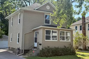 613 Gilbert St, Jackson, MI 49202 - Photo 1