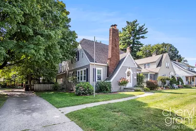 100 Colrain Street SW, Grand Rapids, MI 49548 - Photo 3