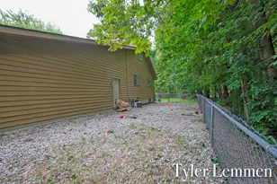 3871 64th St, Holland, MI 49423 - Photo 11