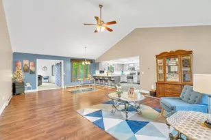 4321 Parker Rd, Fort Gratiot, MI 48059 - Photo 9