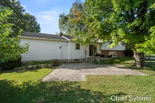 1827 Millbrook St SE, Grand Rapids, MI 49508 - Photo 27