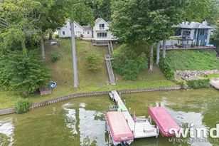 7927 Lakewood Dr, Coloma, MI 49038 - Photo 3