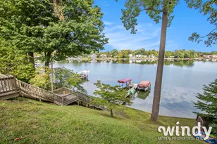 7927 Lakewood Dr, Coloma, MI 49038 - Photo 5