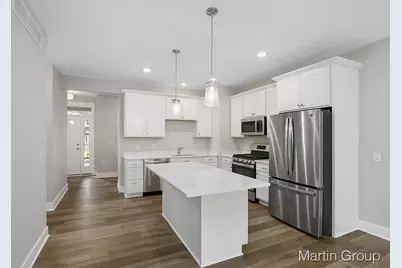 2223 Watertown Way NE, Grand Rapids, MI 49505 - Photo 11