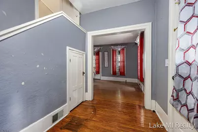 426 W Bridge Street, Plainwell, MI 49080 - Photo 11