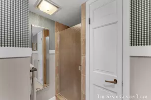 12879 Lakeshore Dr, Grand Haven, MI 49417 - Photo 31