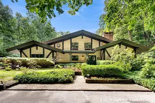 12879 Lakeshore Dr, Grand Haven, MI 49417 - Photo 1