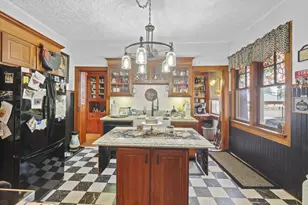 516 Maple St, Manistee, MI 49660 - Photo 17