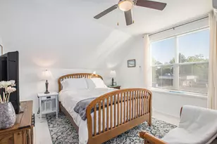 648 Phillips St, South Haven, MI 49090 - Photo 17