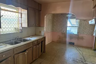 17516 Woodingham Dr, Detroit, MI 48221 - Photo 9