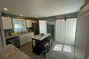 229 S Concord St, Concord, MI 49237 - Photo 9