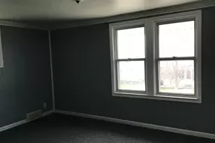 214 Detroit St, Trenton, MI 48183 - Photo 9