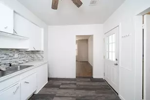 2656 10th St, Wyandotte, MI 48192 - Photo 41