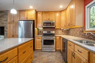 736 Shawmut Blvd NW, Grand Rapids, MI 49504 - Photo 7