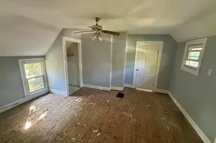 527 Cedar St NE, Grand Rapids, MI 49503 - Photo 13