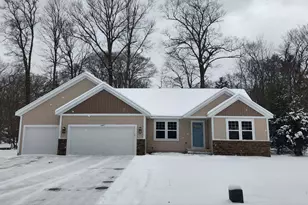 6687 Shari Dr, Whitehall, MI 49461 - Photo 1