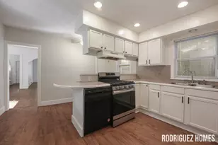 423 Shirley St NE, Grand Rapids, MI 49503 - Photo 7