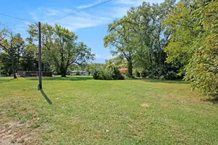 140 N Crystal Ave, Benton Harbor, MI 49022 - Photo 25