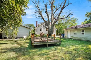 140 N Crystal Ave, Benton Harbor, MI 49022 - Photo 15