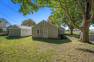 645 N 11th St, Niles, MI 49120 - Photo 13