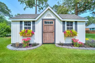 3920 Highgate Rd, Norton Shores, MI 49441 - Photo 7