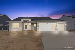 15709 Norwalk Rd, Grand Haven, MI 49417 - Photo 1