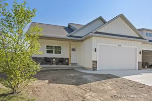 1976 Aspen Vly Ln, Ionia, MI 48846 - Photo 3