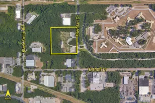 2325 S Sheridan Dr, Muskegon, MI 49444 - Photo 1