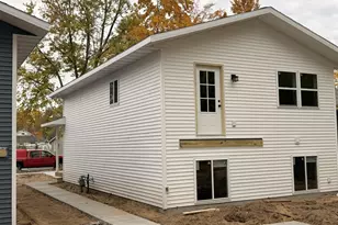 438 E Isabella Ave, Muskegon, MI 49442 - Photo 3