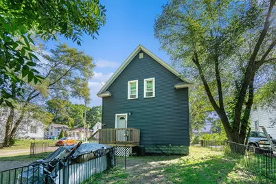 132 Middle Street, Three Rivers, MI 49093 - Photo 17