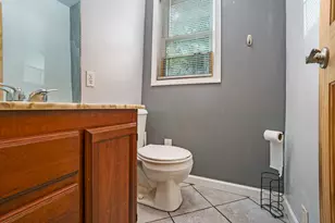 132 Middle St, Three Rivers, MI 49093 - Photo 9