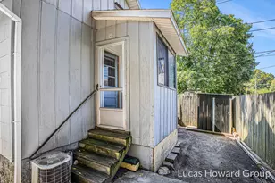 712 Lenore Ave, Lansing, MI 48910 - Photo 17