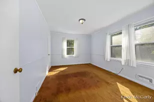 1043 Floral Ave SE, East Grand Rapids, MI 49506 - Photo 15