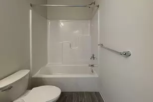 4268 Plum Village Cir, Monroe, MI 48161 - Photo 7