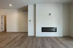 4262 Plum Village Cir, Monroe, MI 48161 - Photo 17