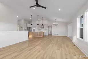 1615 Round Barn Dr, Hudsonville, MI 49426 - Photo 5