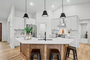 1615 Round Barn Dr, Hudsonville, MI 49426 - Photo 7