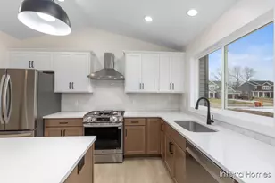7120 Pinehurst Dr NE, Rockford, MI 49341 - Photo 9