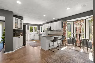 9820 Snow Pointe Dr SE, Alto, MI 49302 - Photo 11