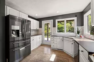 9820 Snow Pointe Dr SE, Alto, MI 49302 - Photo 15