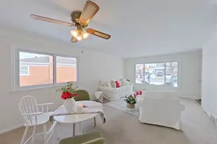 1934 Pinetree Dr, Trenton, MI 48183 - Photo 11